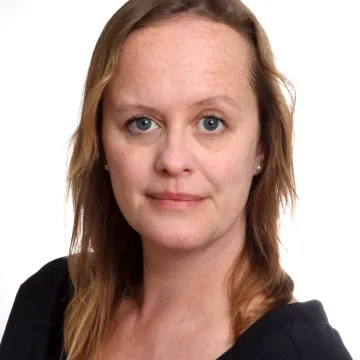 Dr. Julia Klein